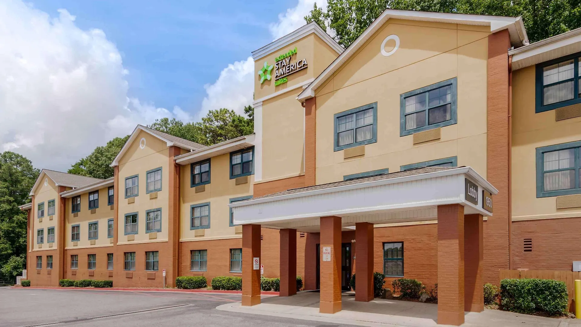 4 Smart 2-Star Hotels Near Ocee Park Worth Booking
